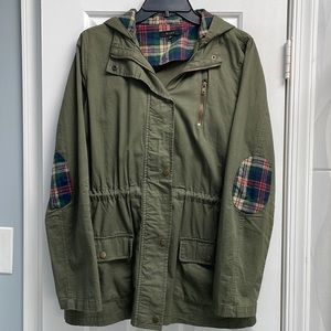 Woman’s Army Green Jacket